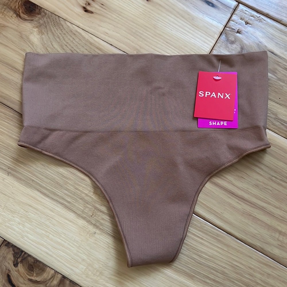 Spanx everyday shaping thong NWT
